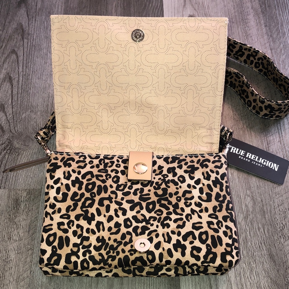 True Religion Leopard Bling Logo Cotton & Polyester Messenger Crossbody Bag NWT - Picture 6 of 16
